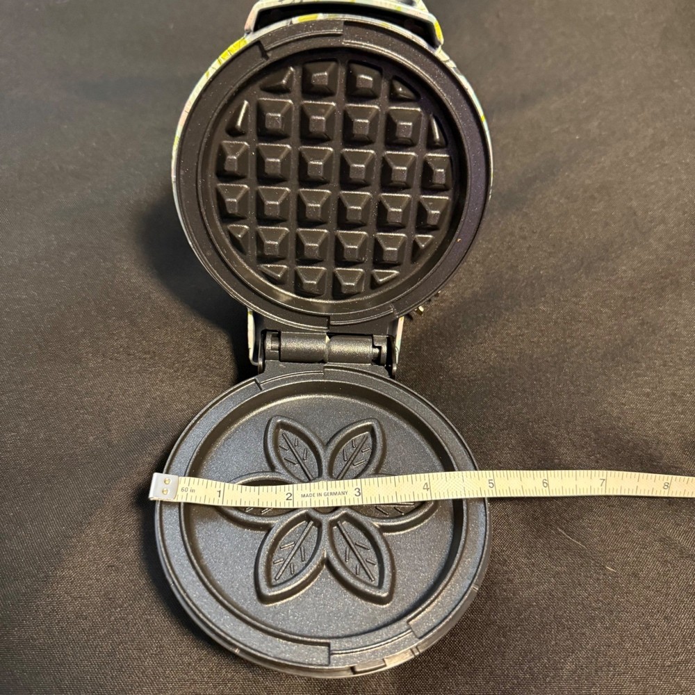 Dash Mini Waffle Maker Floral Compact 4" Maker Cute Kitchen EUC