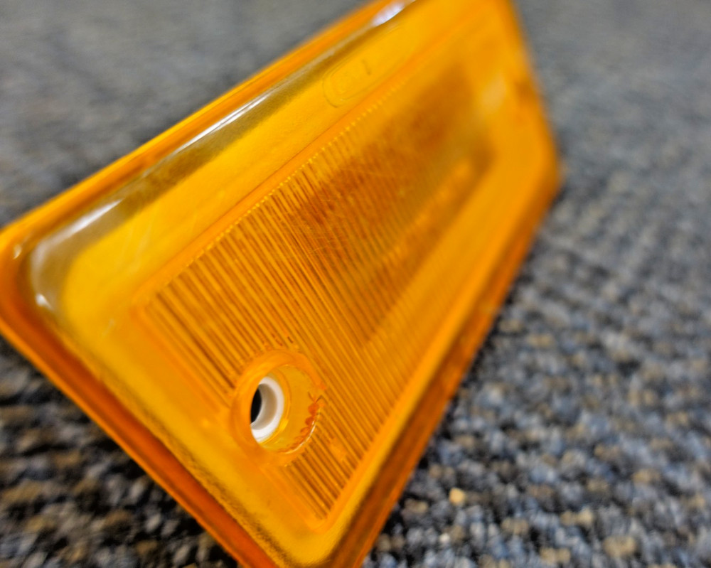 Freightliner 22-51942-000 Marker Light