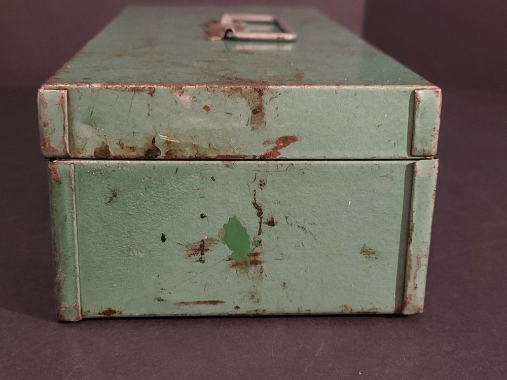 Vintage Guidemaster Drill Kit Metal Box