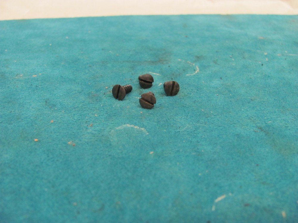 Daisy 93, 693 - Grip Screws (4) Used