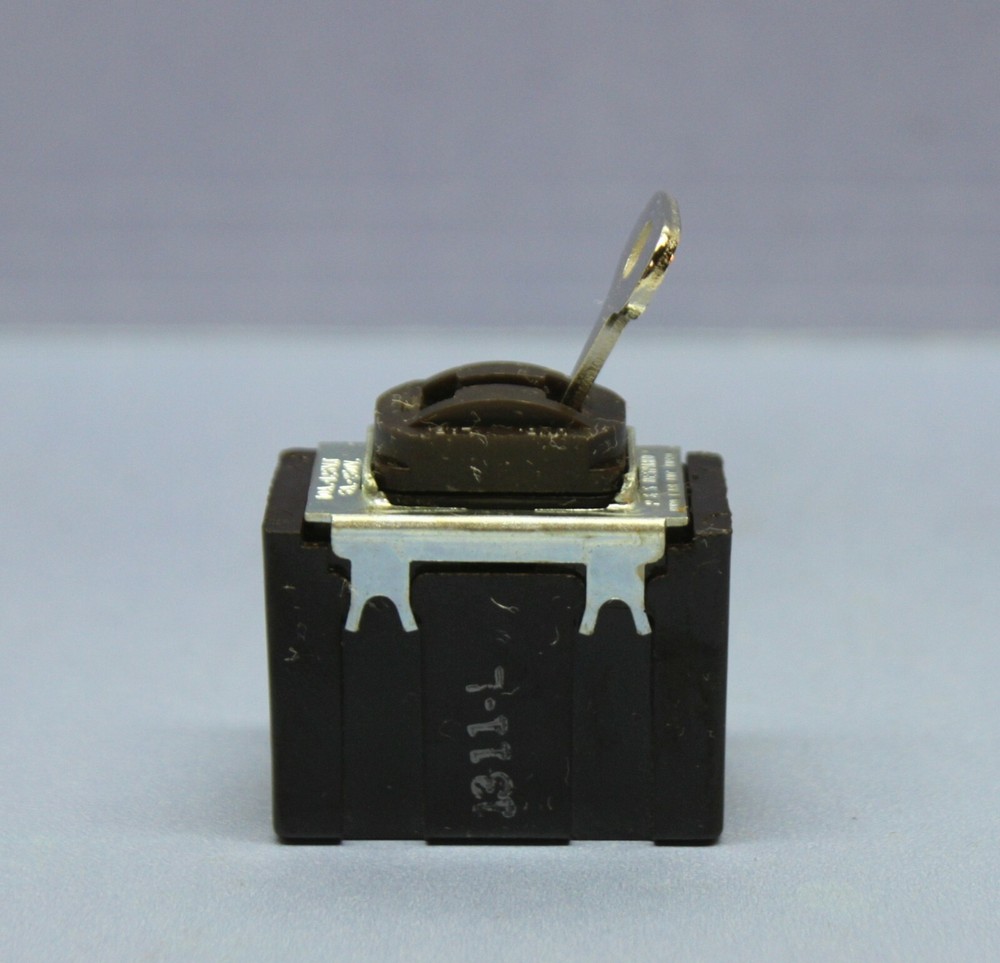 💡 Keyed Lock Locking Single-Pole ON/OFF Toggle Switch, Despard Interchangeable