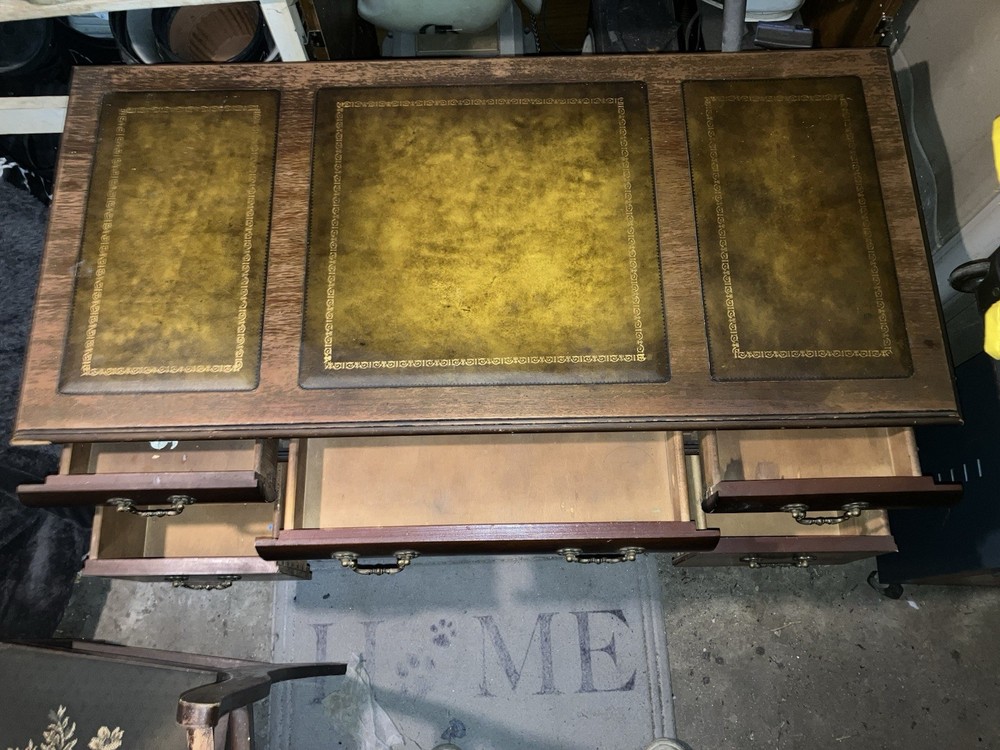 Executive Desk Vintage Age