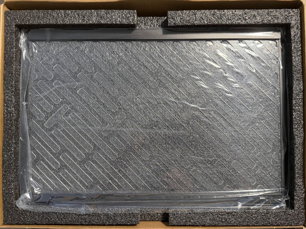Official FormD T1 v2.1 Vented Tempered Glass Side Panel - No US Tariffs