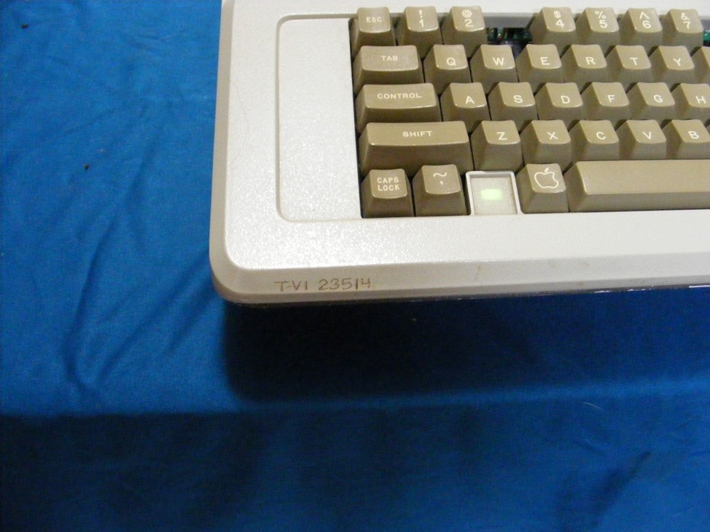 Apple IIe computer