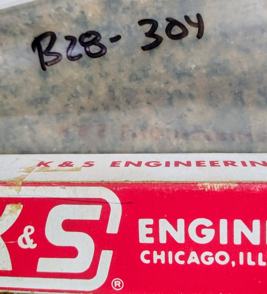 🗽K & S ENGINEERING SOLID BRASS RODS 1/8" DIA 4 Pcs