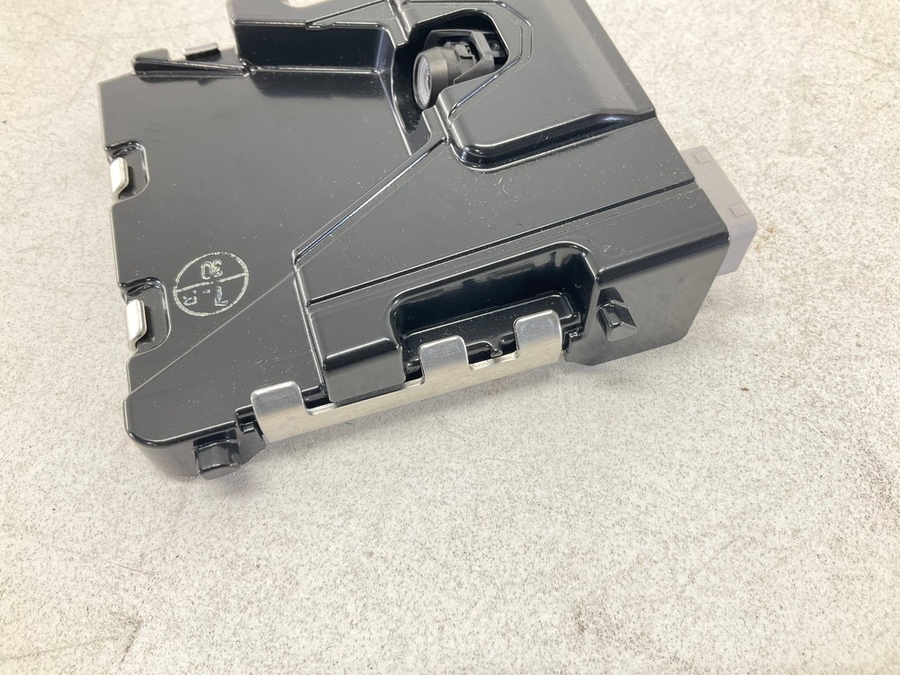 17-18 Toyota RAV4 Front Camera Windshield Mounted