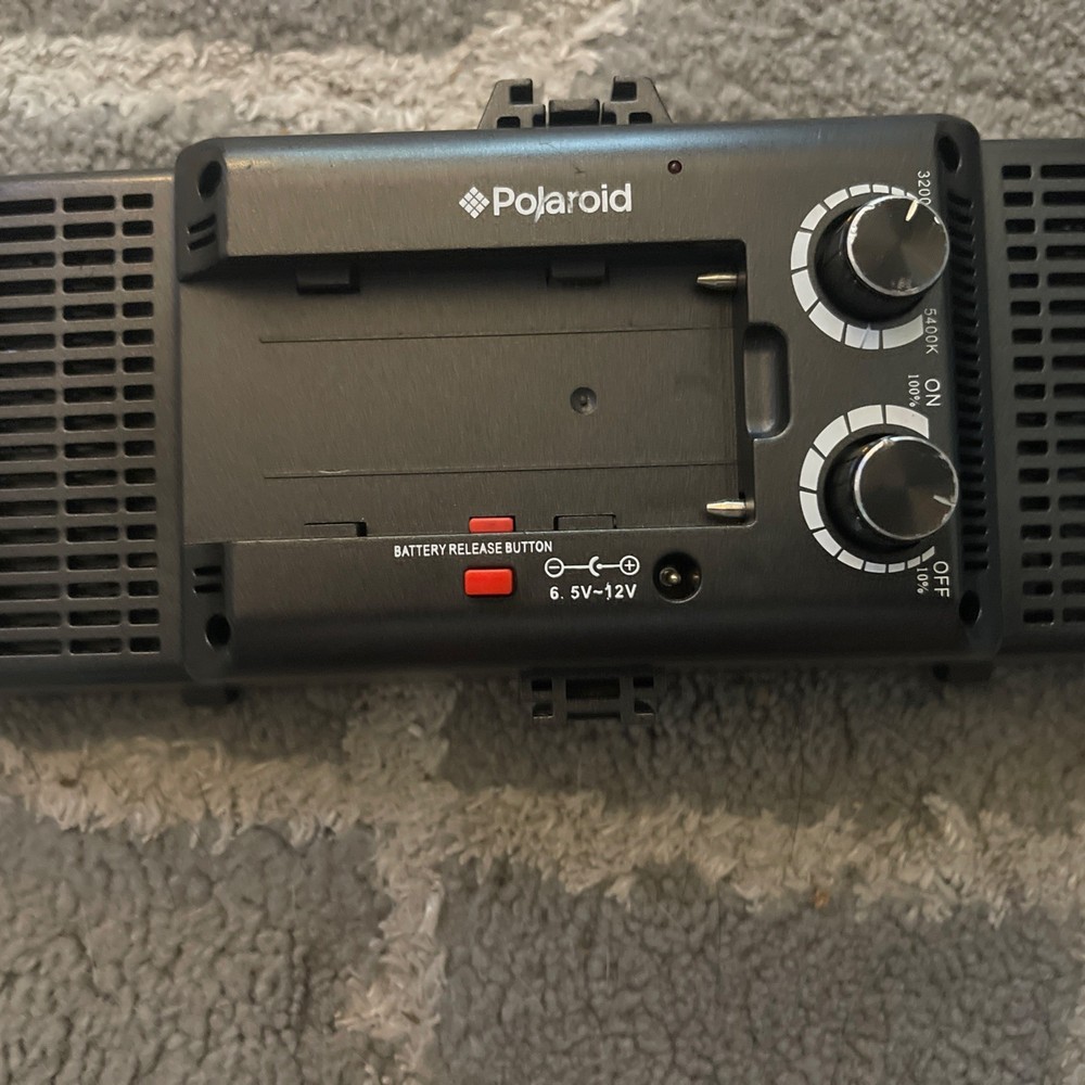 Polaroid 320 Dimmable Vari-Temp Super Bright LED Light (PLLED320)