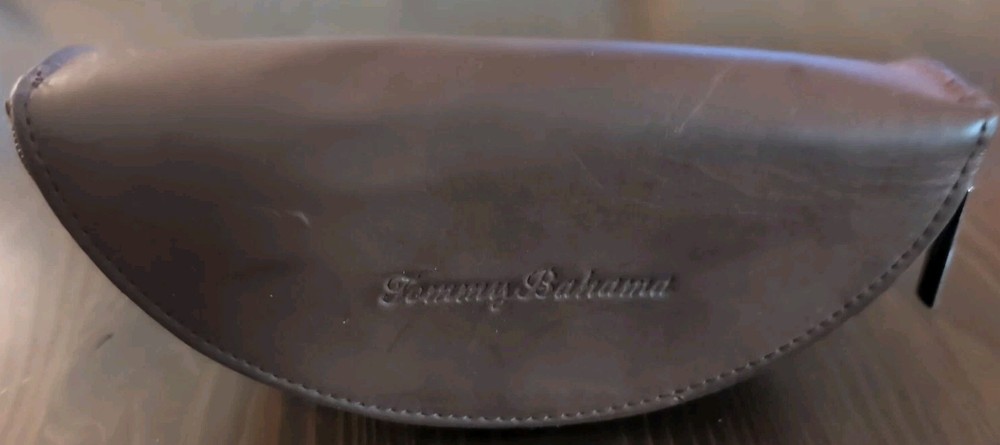 Tommy Bahama Brown Zip Around Soft Shell Sunglass Case EUC