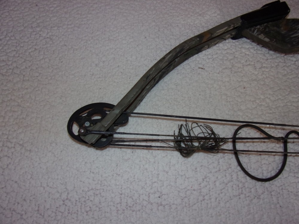 PSE Archery F-4 Maxis Compound Bow