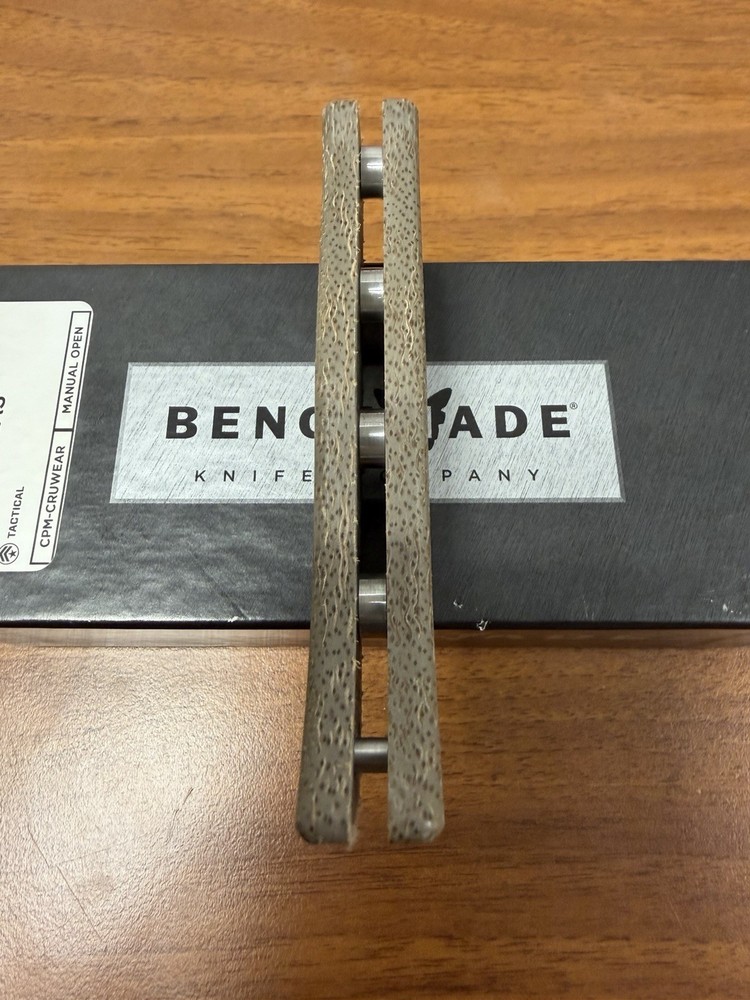 Benchmade Fixed Adamas Brown Micarta Handle