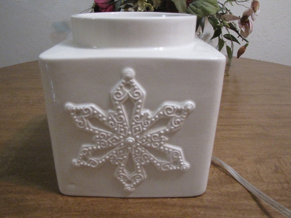 YANKEE CANDLE EASY MELTCUP WARMER WITH TIMER SNOWFLAKE