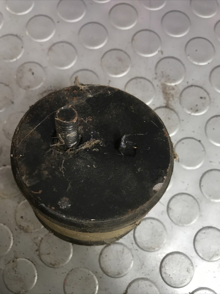 MRM234 METRO ENGINE MOUNTING