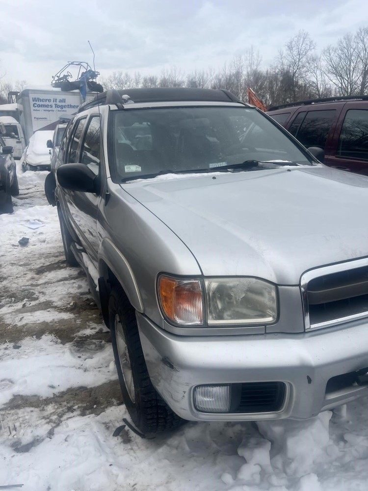 PATHFINDR 2004 Third Brake Light OEM