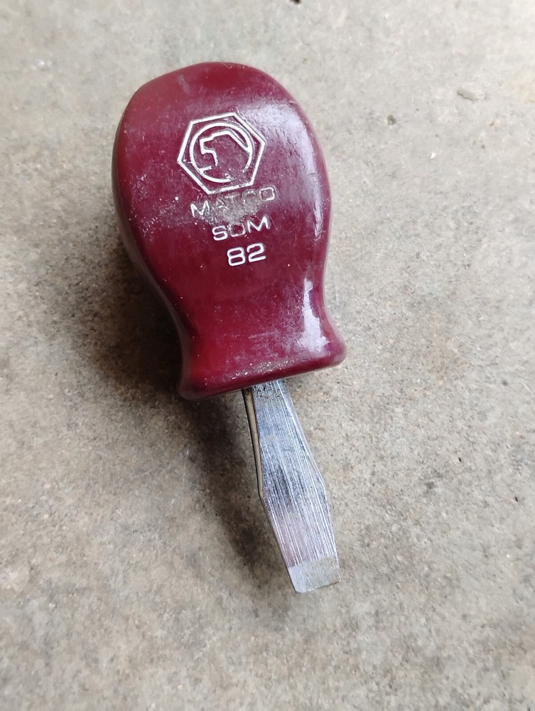 Matco Tools screwdriver stubby slotted SDM82 Maroon