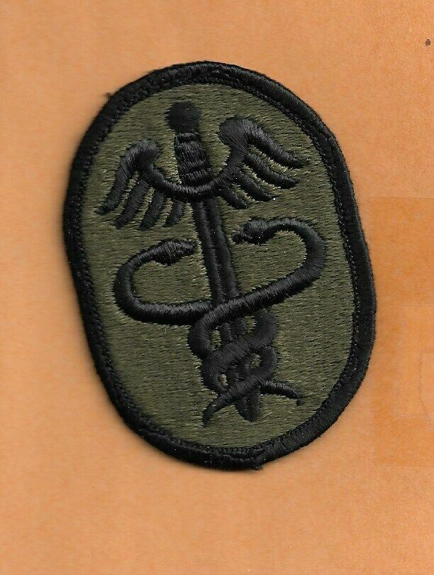 HEALTH SERVICES COMMAND US ARMY   MILITARY PATCH 2"