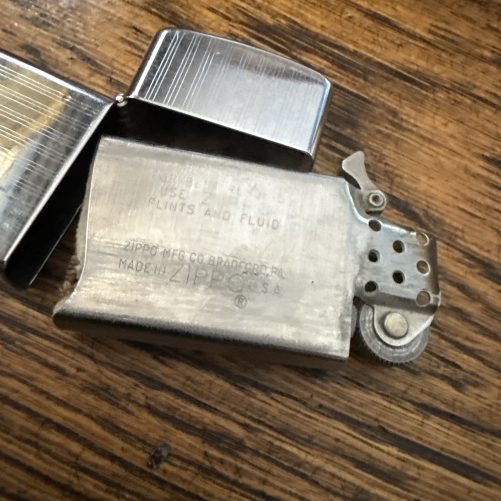 Zippo Slim Lighter Vintage 1981 Vertical Lines EUVA