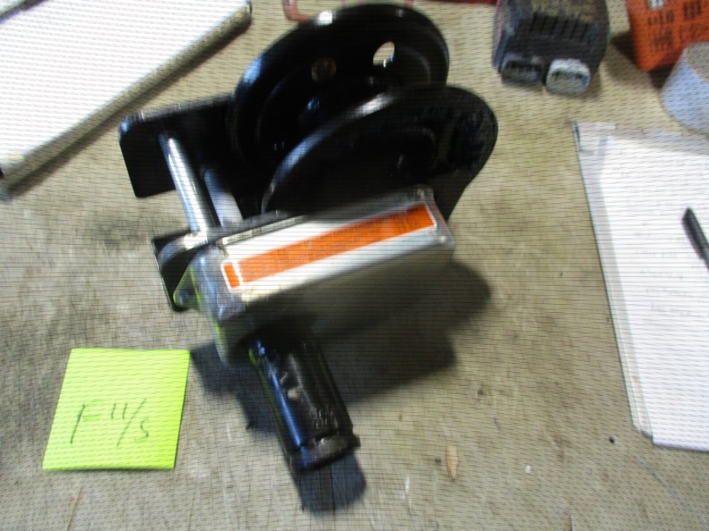 NOS DL Hand Winch w/Gearbox, Missing Handle