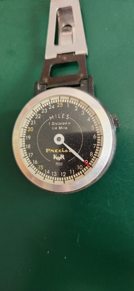 K&R PRECISE Pedo Vintage Pedometer Motion Activated Step Tracker