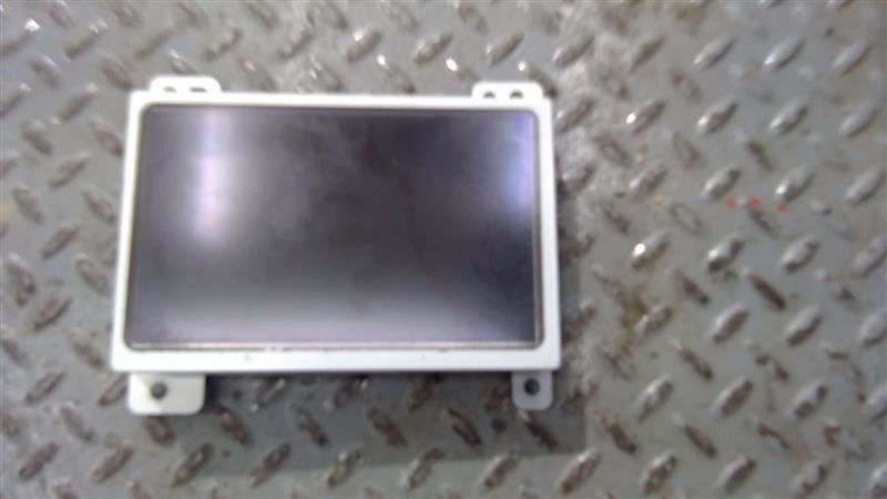 Info-GPS-TV Screen Dash Mounted Lower 7" Fits 10-17 TERRAIN 904117