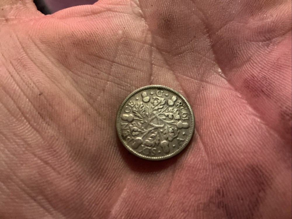 SIXPENCE A-1928-D