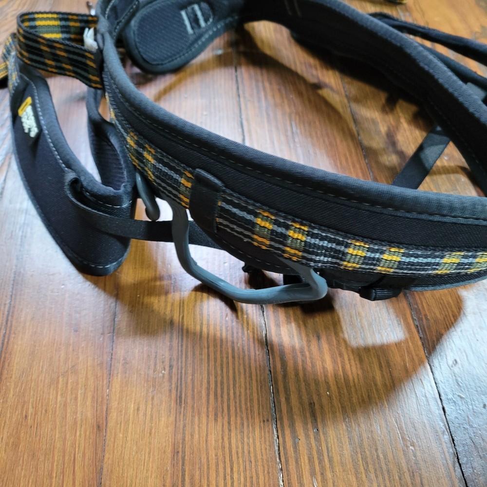 Singing Rock Rhythm Climbing Harness - Size S