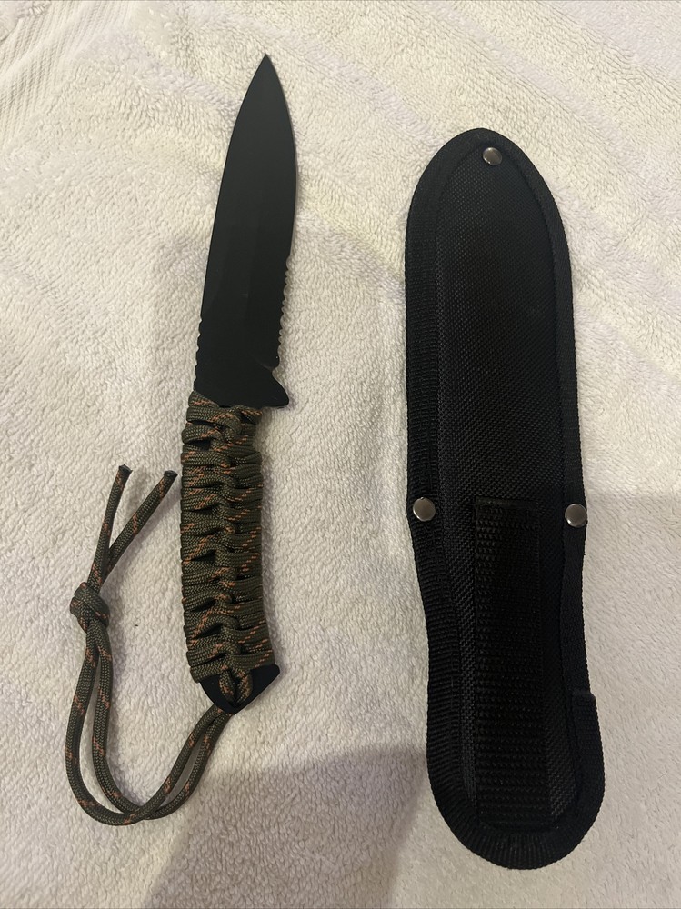 ozark trail Camping Knife w/Sheath