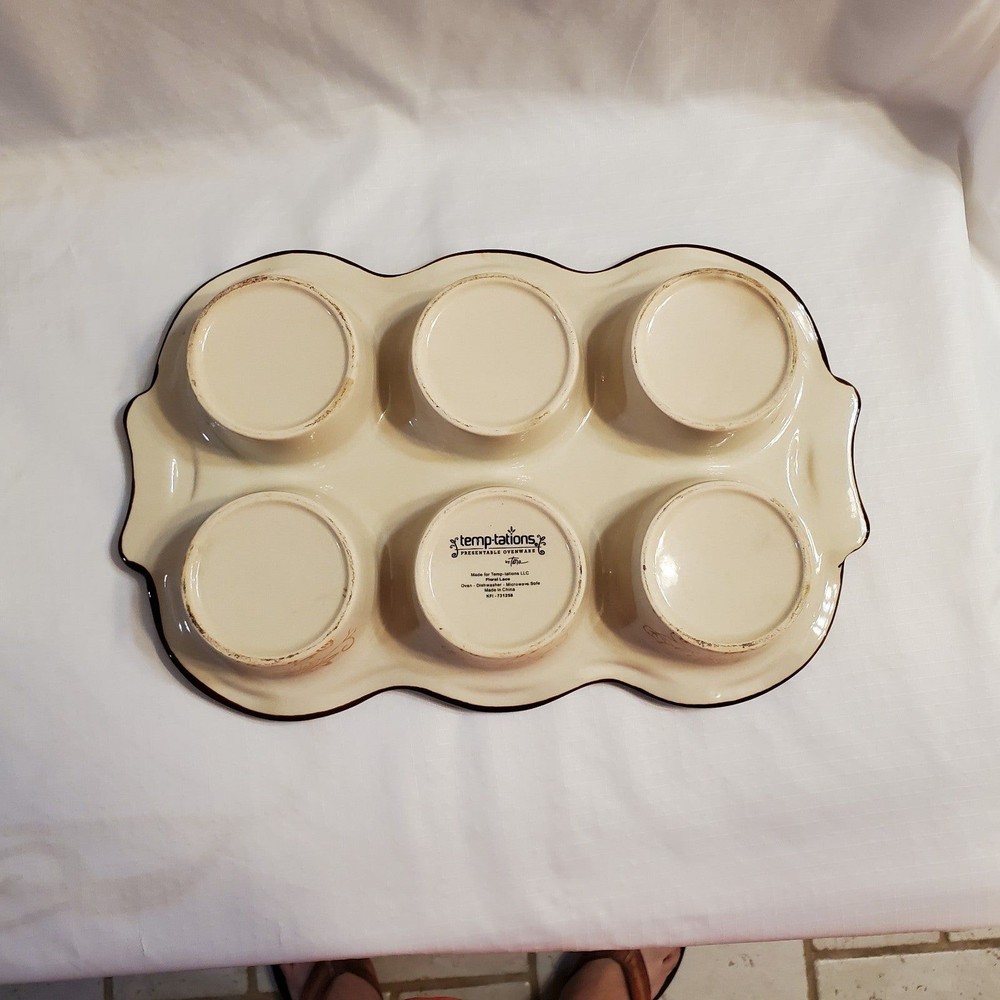 Temptations Bakeware & Rack 6 Muffin Pan ½ Cup Each Orange & Brown