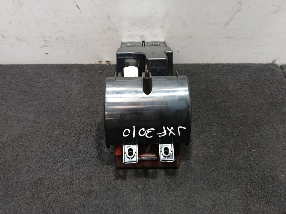 JAGUAR XF X250 CENTRE CONSOLE ASHTRAY STORAGE COMPARTMENT