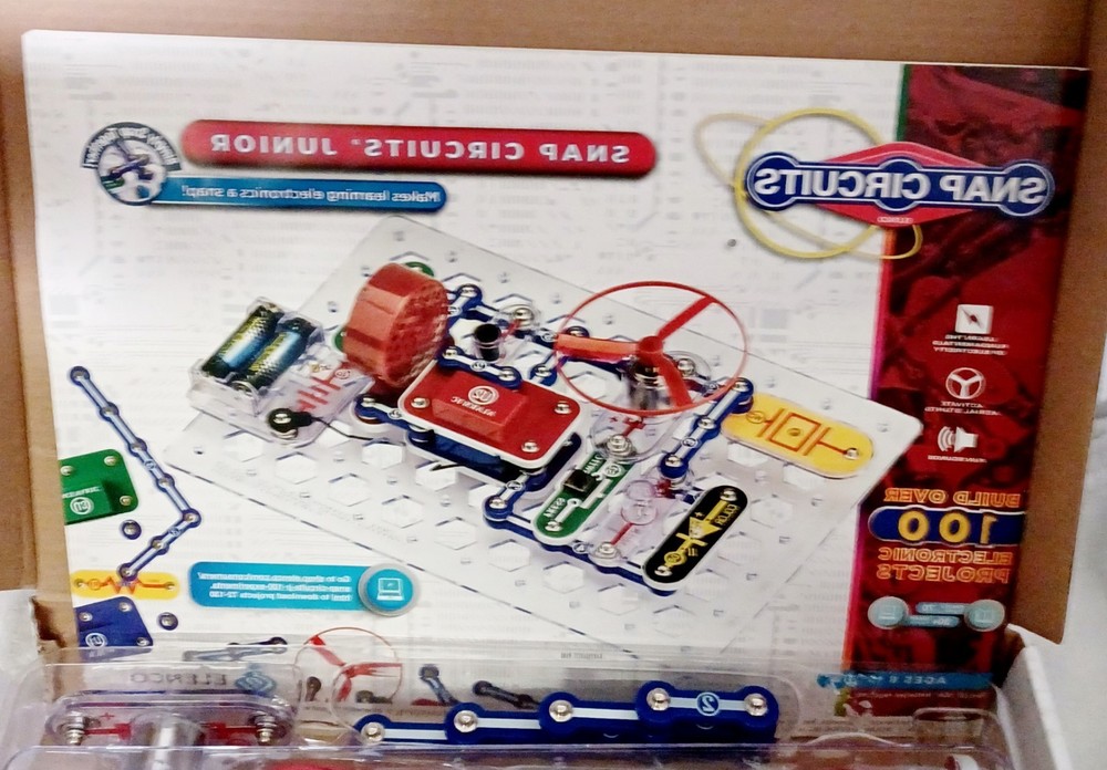 Snap Circuits Jr. 100-In-One Electronics Kit-SC-100