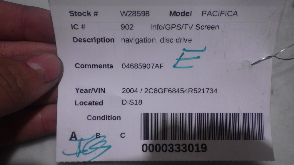 04 CHRYSLER PACIFICA Info Screen 04685907AF