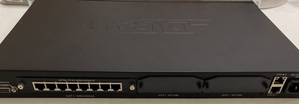 AdTran NetVanta 4305 Access Router (1202890E1)