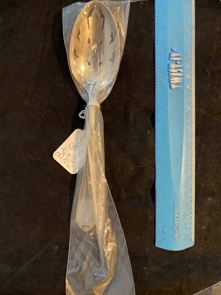 STIEFF BETSY PATTERSON PLAIN  SLOTTED SERVING SPOON  NO MONOGRAMS