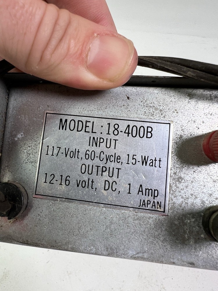 Midland International Model 18-400B 117 V Input 60 Cycle