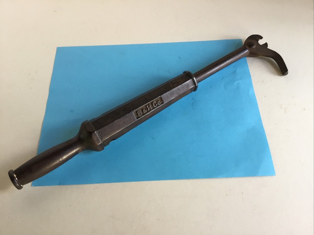 Smith & Hemenway S & H "Giantt" Nail Puller USA