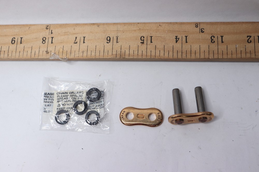 Gold UW-Ring Clip-Type Connecting Link