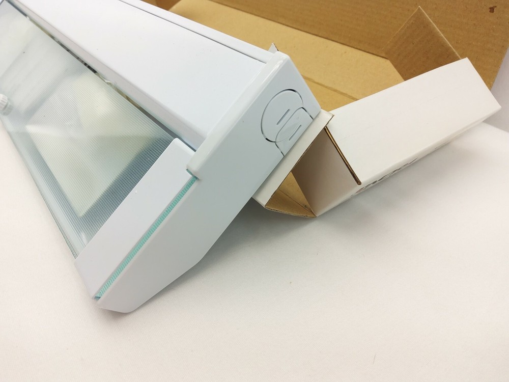 Nora Lighting NUL-616 Low Voltage Xenon Under-Cabinet Lighting