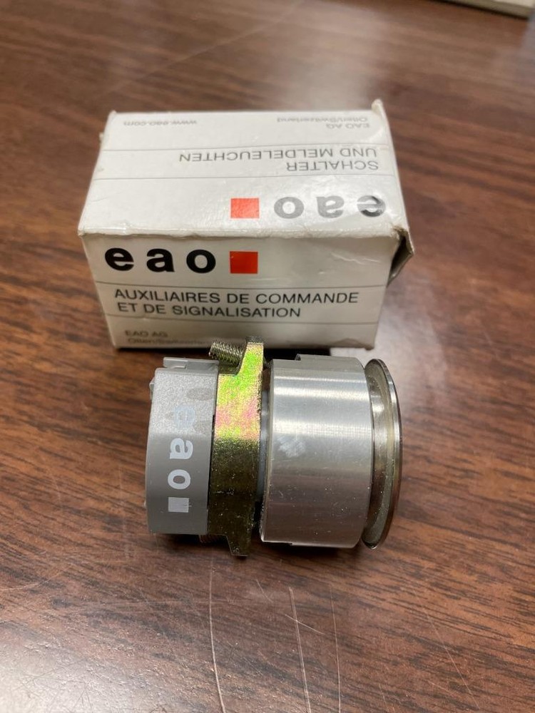 EAO 704.095.0E28KN FRONT ELEMENT FOR SELECTOR SWITCH