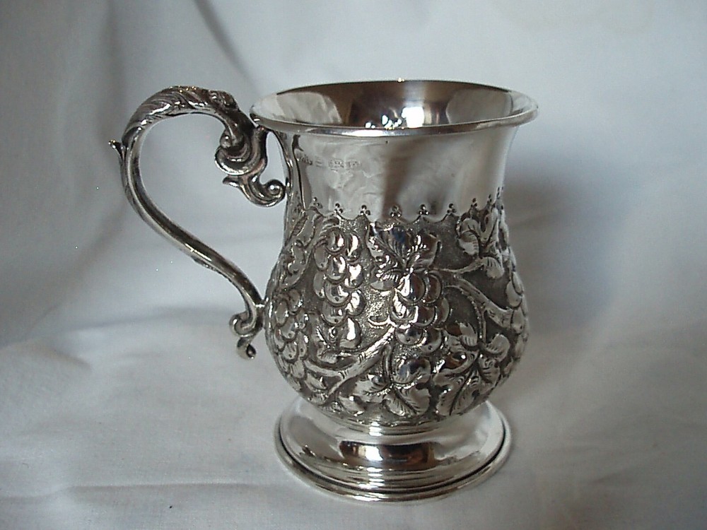 VINE LEAF MUG EDWARDIAN STERLING SILVER BIRMINGHAM 1904