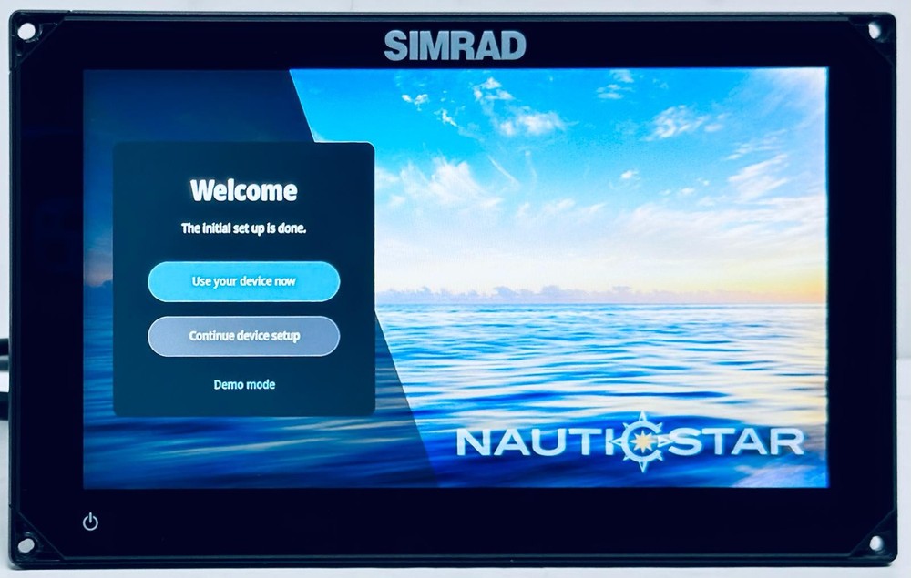 Simrad NSX 9 Chartplotter GPS | C-MAP MFD Display NXS 3009