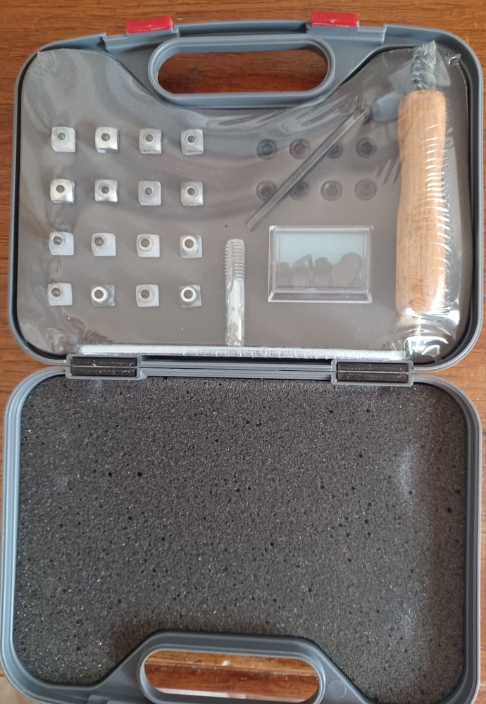 Brand New Equestrian Stud Kit