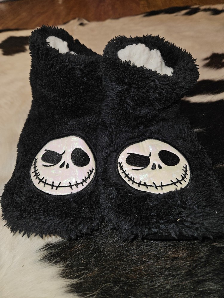 Womens Size M Slippers - Soft - Jack S