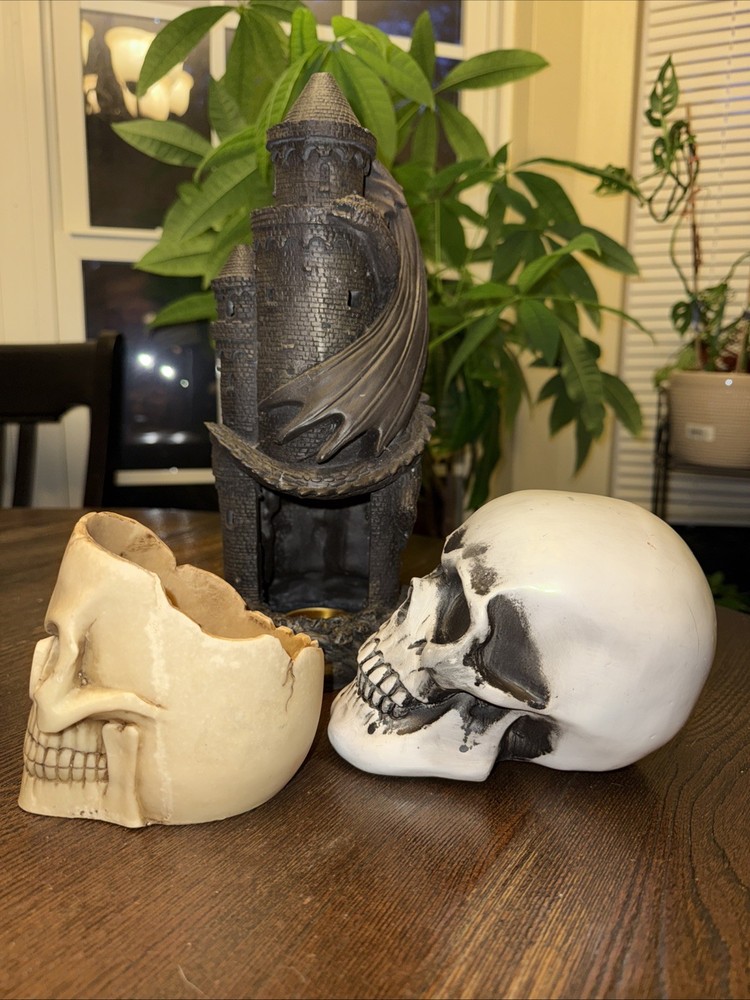 Skulls & Dragon Decoration