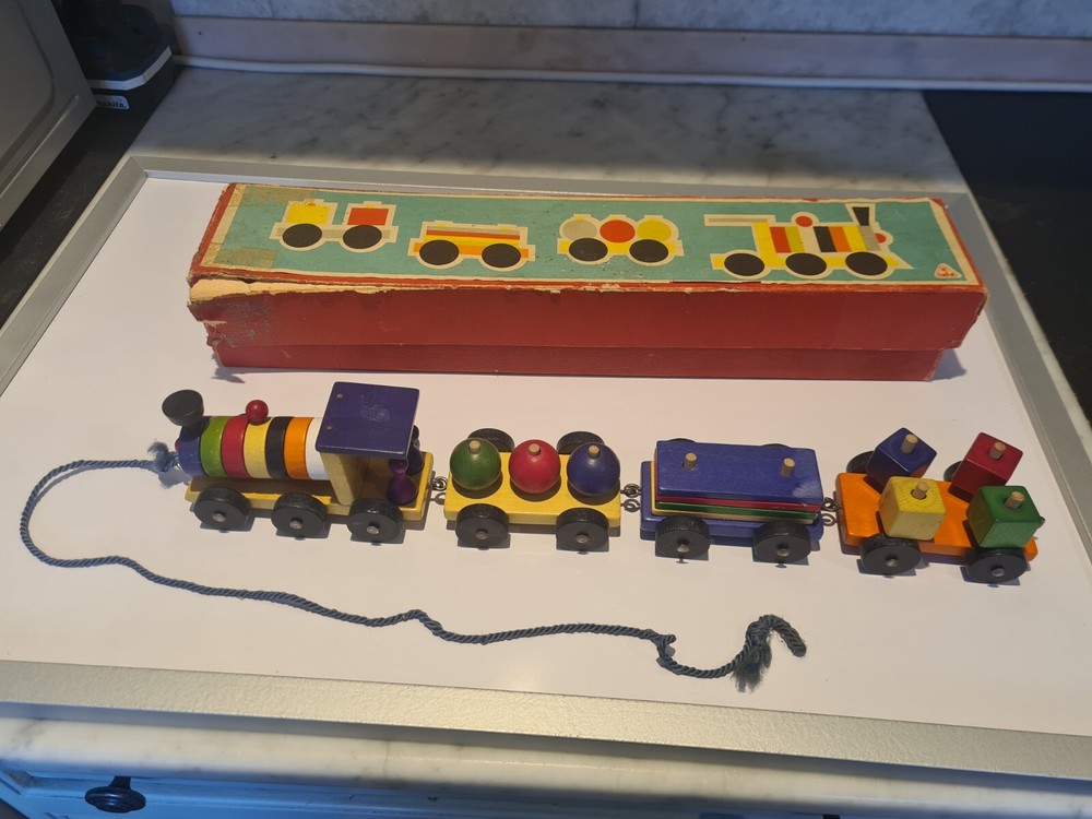 Tofa Wooden Train 1950s 100% Complete