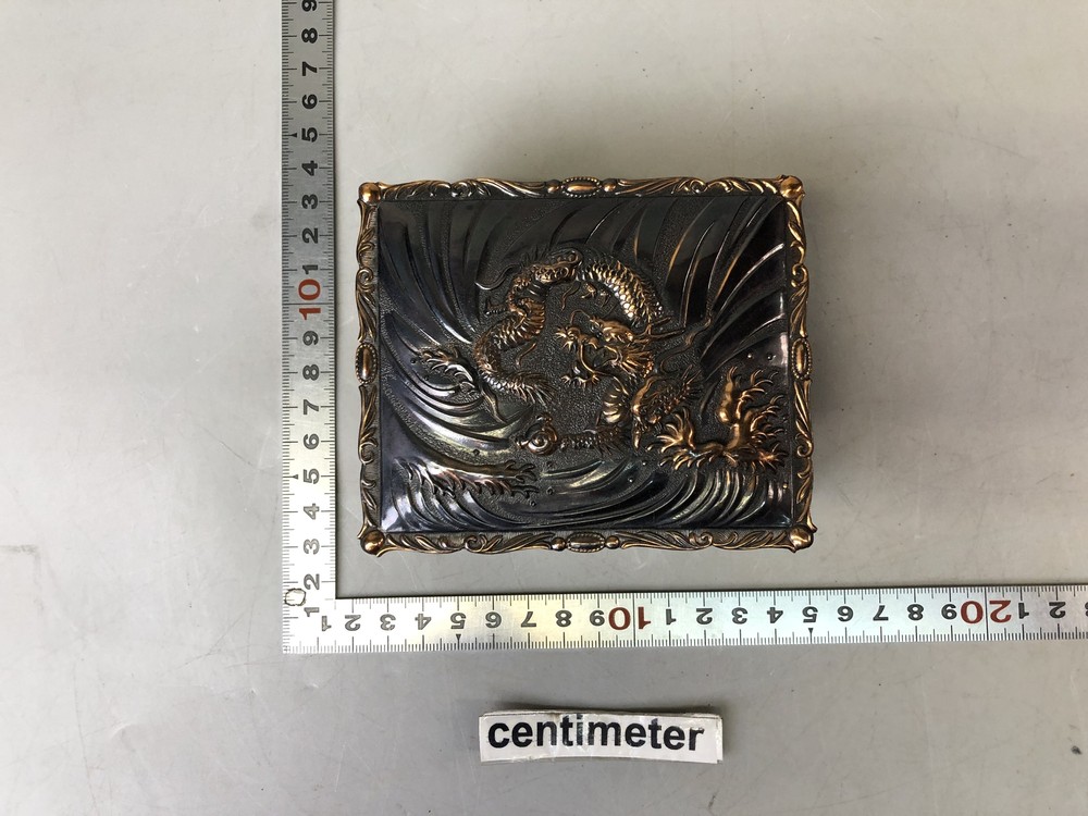Y7593 BOX copper accessory case embossed Dragon Japan antique small container
