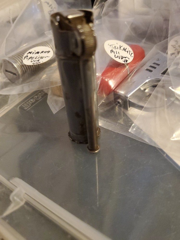 Dunhill WWII Vintage Service Lighter