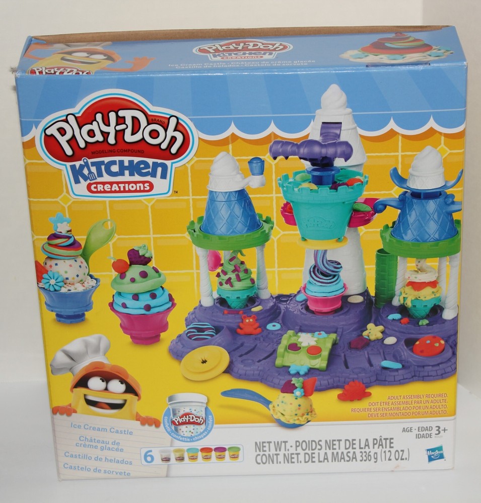 Play-Doh Kitchen Creations Ice Cream Castle - Complete except for 'Doh'