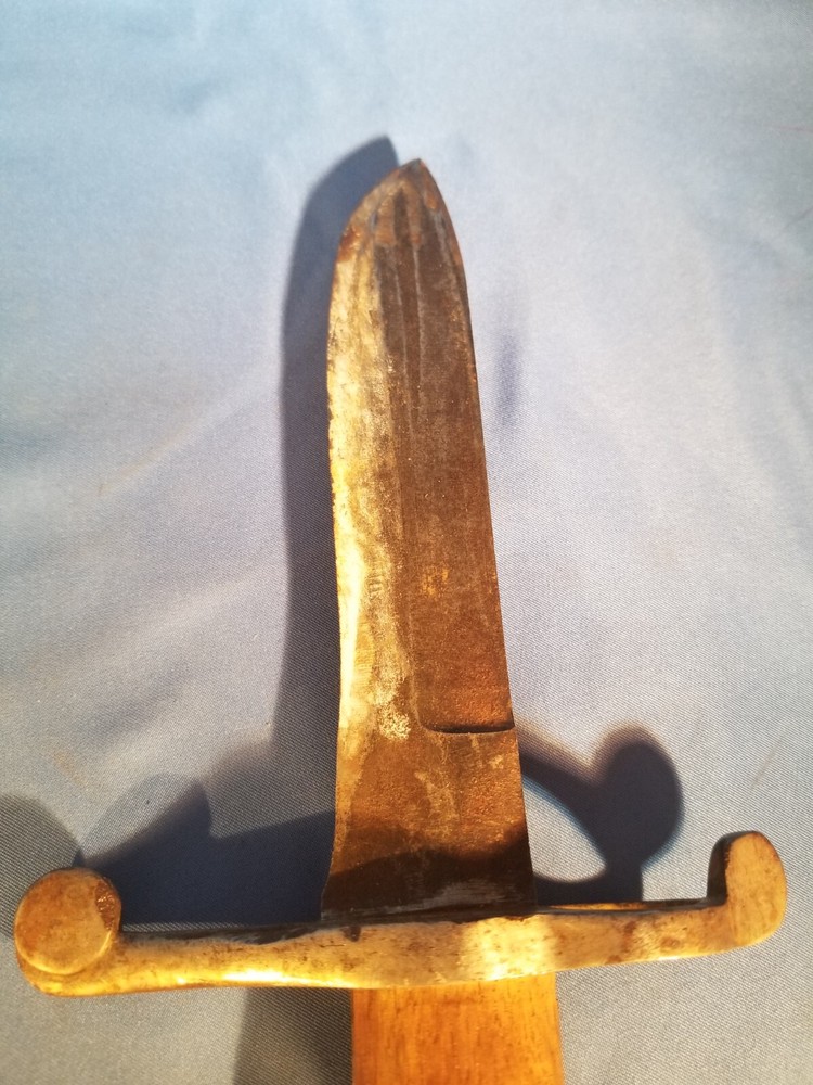 Short Bayonet #23 Unknown Maker - 10 5/8'' w/ Sheath