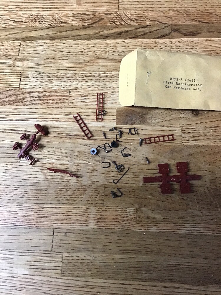 Vintage HO Scale Refrigerator Car Hardware Set 2152-R
