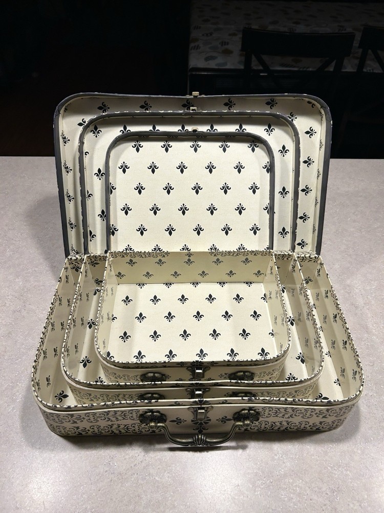 Vintage Style Nesting Stackable Decorative Cardboard Boxes 3pc