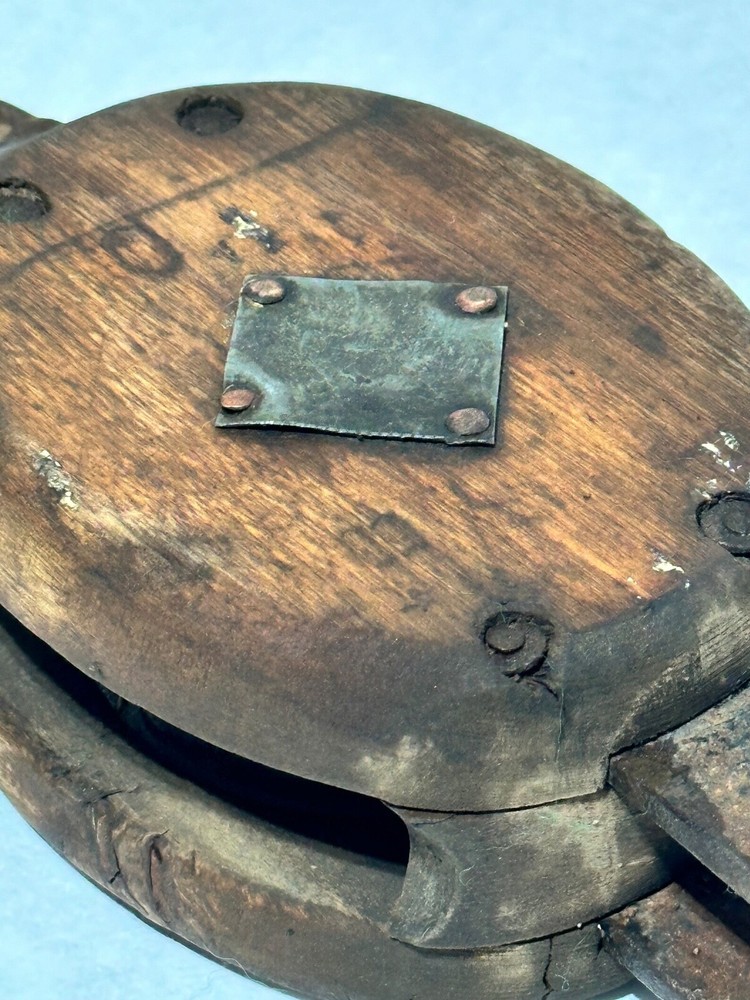 Single Wooden Pulley